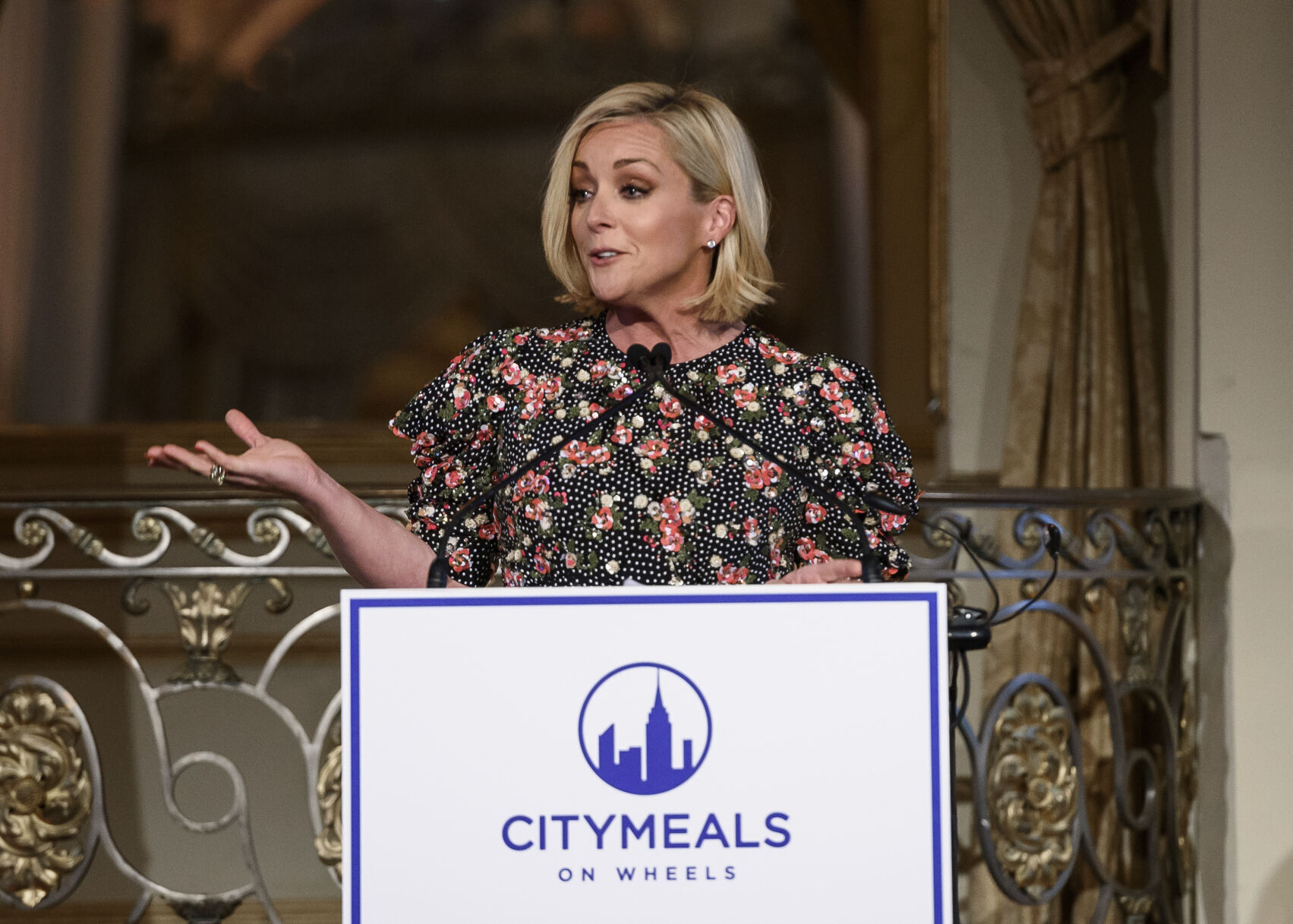 Jane Krakowski